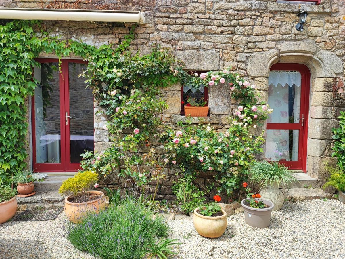 Les Hortensias De Kerbarch Bed & Breakfast Ploemel