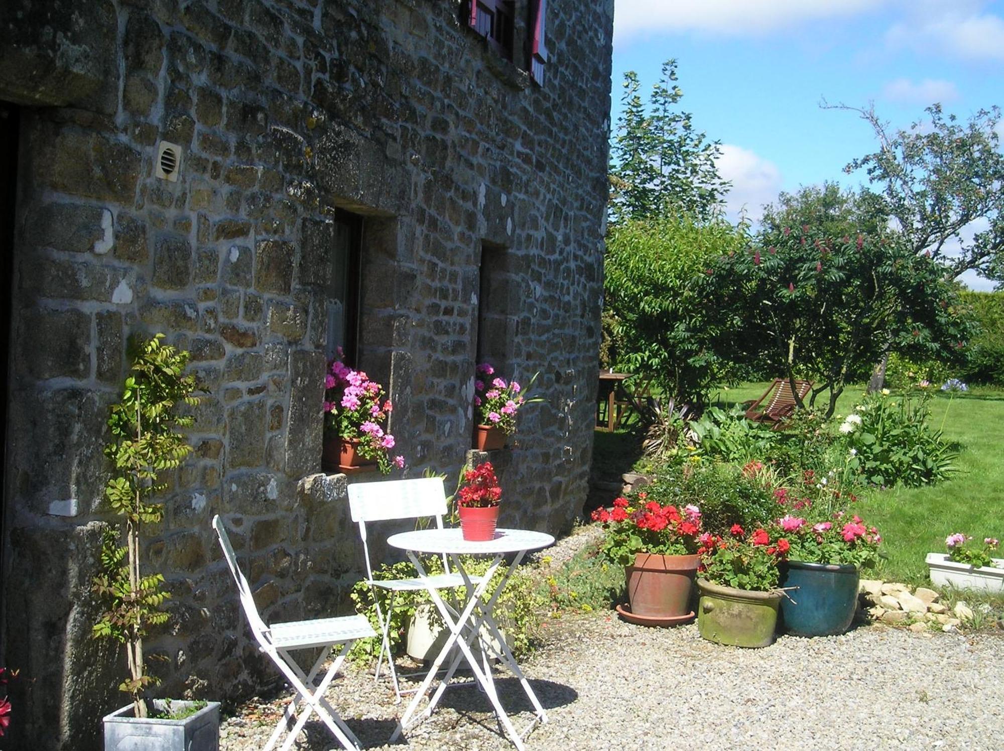 Couette-café Les Hortensias De Kerbarch 3*